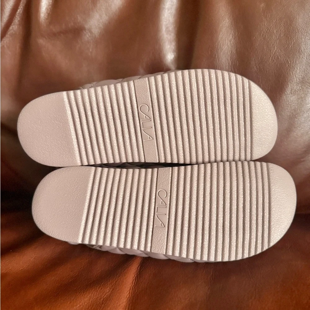 NEW Without Tags CALIA by Carrie Underwood Quilted Sandals - Lavender - Picture 6 of 7